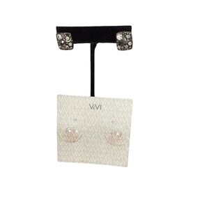 NWT ViVI Gunmetal and Silver Studded Square Earrings